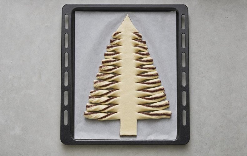 Árbol de Navidad de hojaldre con Nutella: paso 4