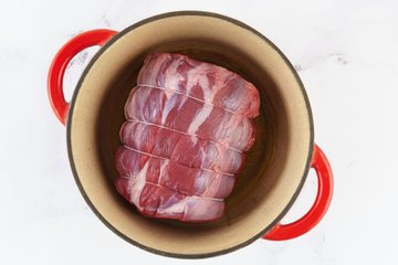 Preparación del asado de ternera con manzanas, foto 1