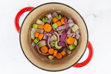 Preparación del asado de ternera con manzanas, foto 4