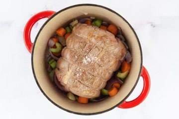 Preparación del asado de ternera con manzanas, foto 5