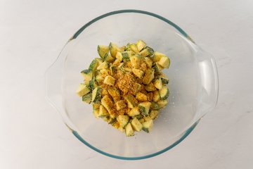 Preparación de los calabacines al horno con pan rallado, paso 4