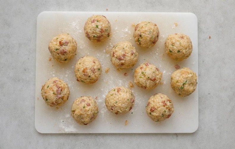 Canederli con salsa de tomate: paso 5