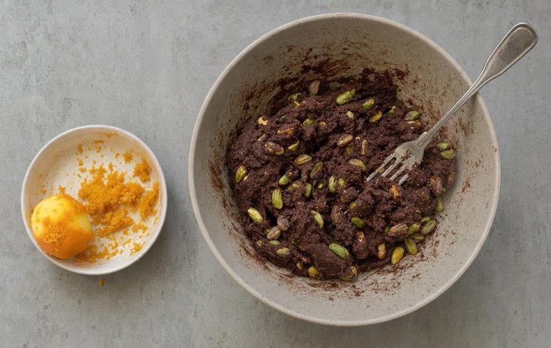 Cantucci de cacao y pistachos: paso 1