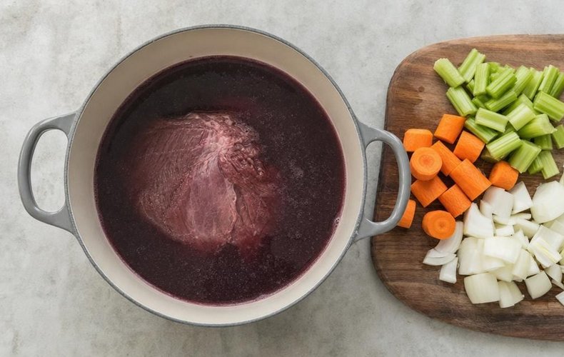 Carrillera de ternera estofada con puré: paso 1