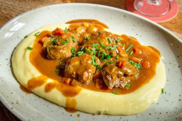 Receta Carrilleras de ternera al vino blanco con boletus