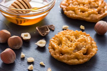 Receta Cartellate (rosas de masa frita de Apulia)