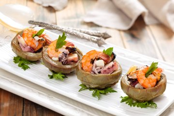 Receta Cestitas de alcachofa con ensalada de marisco
