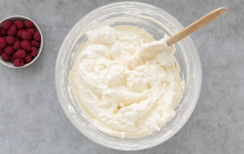 Cestitas de pasta filo con crema de mascarpone y frambuesas: paso 5