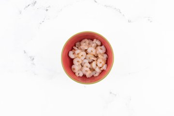 Preparación del cóctel de gambas con salsa rosa: foto 7