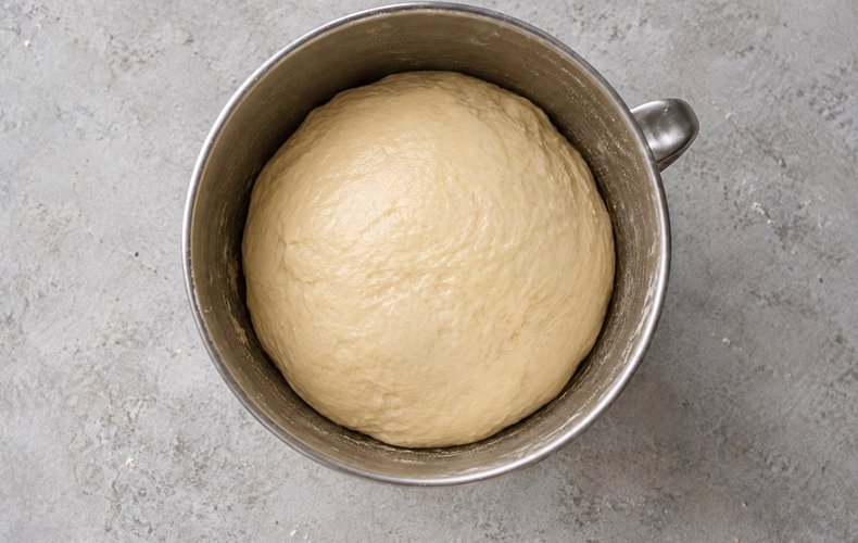 Corona de pan con pesto: paso 3