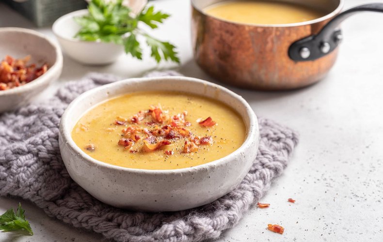 Receta de la crema de lentejas con bacon crujiente