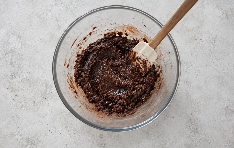 Crinkle cookies de chocolate: paso 1