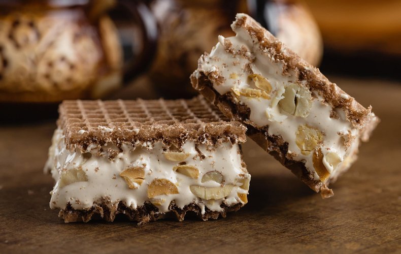 Crujientes de wafer con turrón