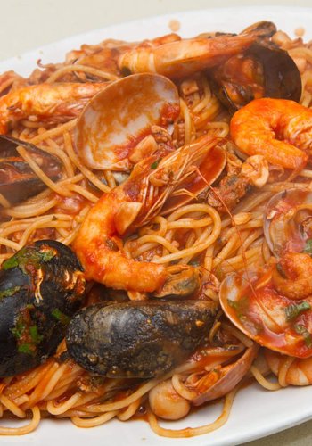 Receta Espaguetis allo scoglio (con marisco)