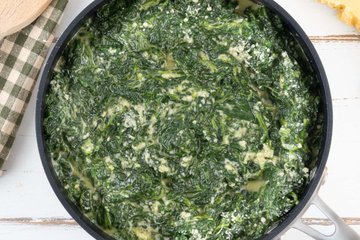 Espinacas con mantequilla y queso