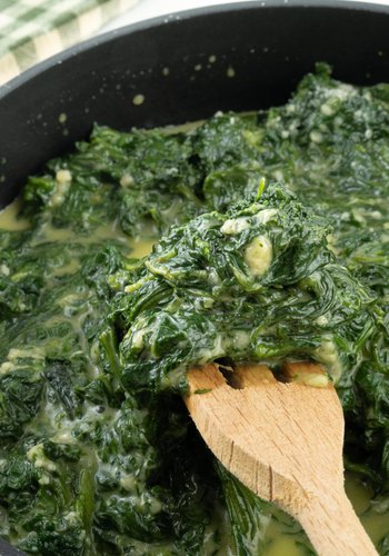 Receta Espinacas a la sartén con mantequilla y queso