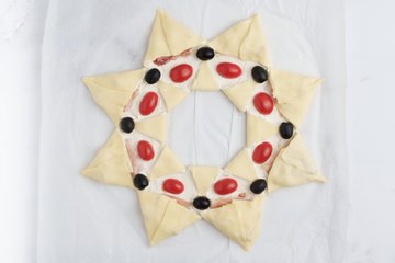 Preparación de la estrella de Navidad de hojaldre