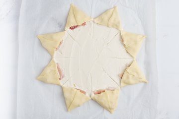 Preparación de la estrella de Navidad de hojaldre