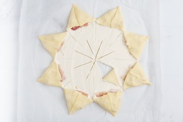 Preparación de la estrella de Navidad de hojaldre