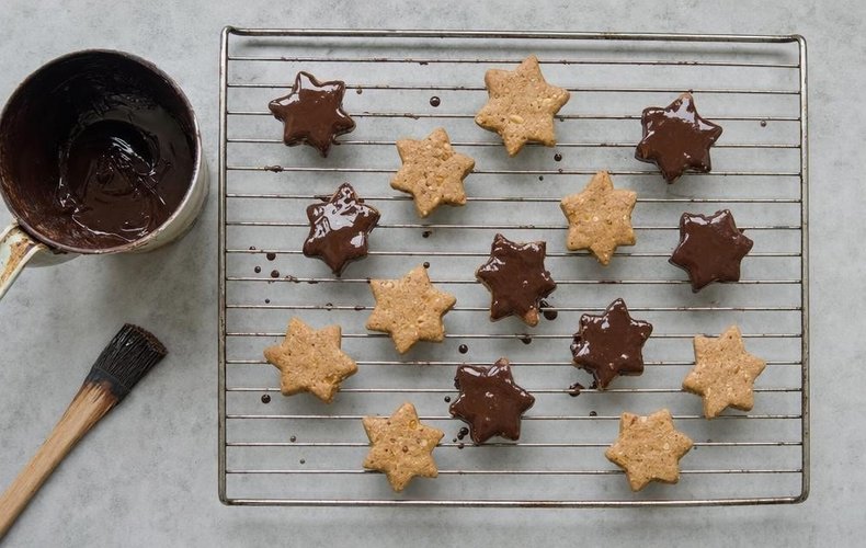 Galletas cubiertas de chocolate: paso 7