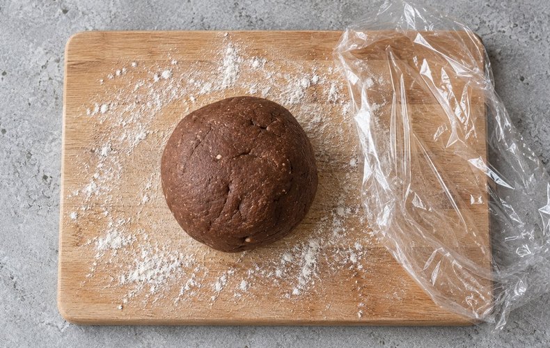 Galletas de masa quebrada de cacao y avellanas: paso 3