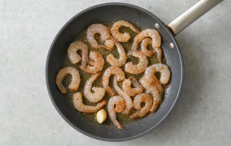 Gambas con ajo y guindilla: paso 2