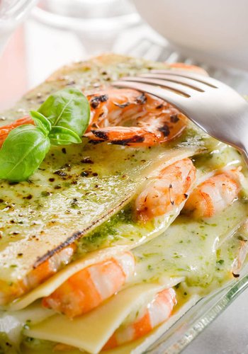 Receta Lasaña con pesto y gambas