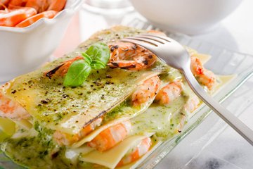 Receta Lasaña con pesto y gambas