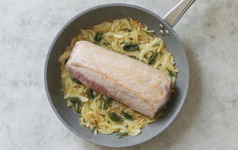 Lomo de cerdo con leche: paso 1