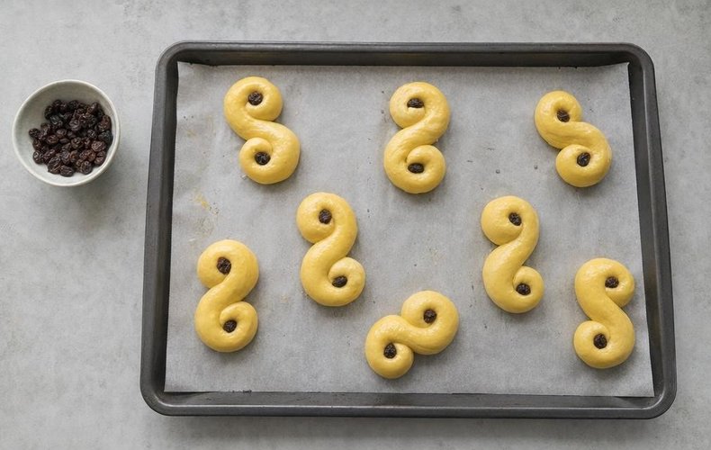 Lussekatter, bollos suecos de Santa Lucía: paso 5