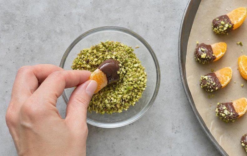 Mandarinas con chocolate: paso 3