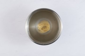 Nidos de tagliatelle al horno: paso 4