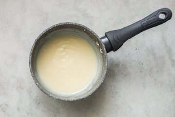 Nuvole di Napoli: crema de leche espesa