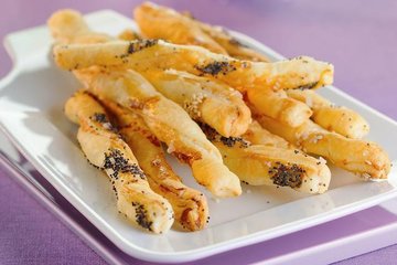 Receta Palitos de queso con semillas de amapola y sésamo