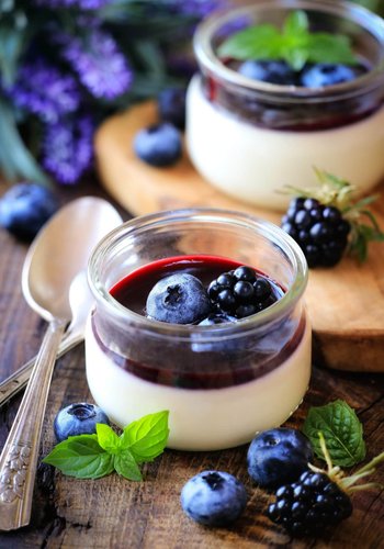 Receta Panna cotta con arándanos