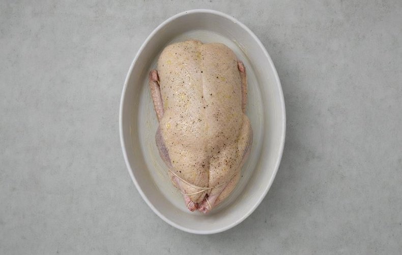 Pato relleno al horno: paso 3