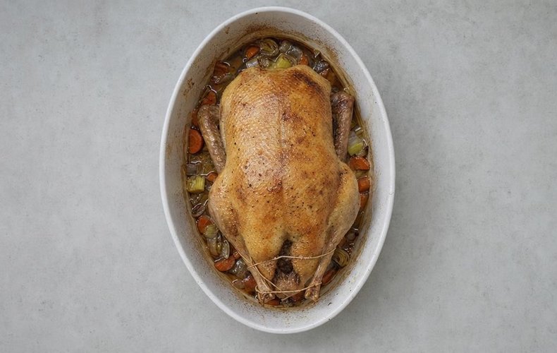 Pato relleno al horno: paso 4