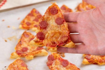 Receta Pizzetas de Navidad en forma de árbol