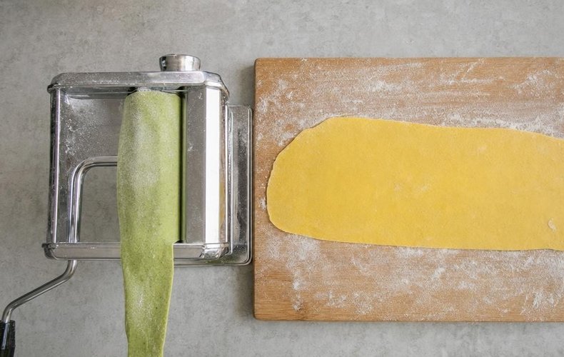 Tagliatelle paja y heno caseras: paso 5