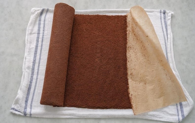 Tronco de Navidad de tiramisú y Nutella: paso 4