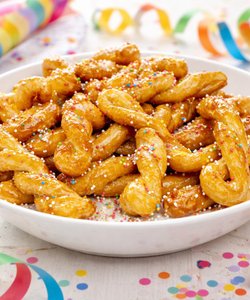 Receta Acciuleddi (trenzas sardas fritas con miel): la receta original