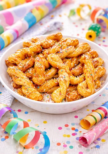 Receta Acciuleddi (trenzas sardas fritas con miel): la receta original