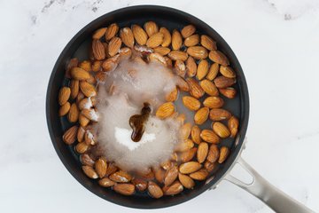 Preparación de las almendras garrapiñadas 4