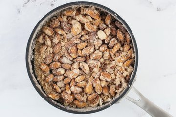 Preparación de las almendras garrapiñadas 7