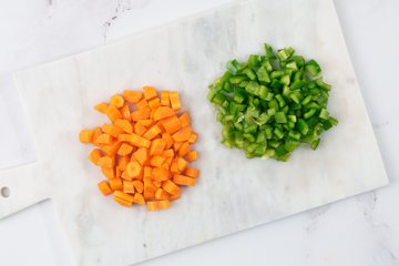 Receta de arroz venere con gambas, verduras y piña 3