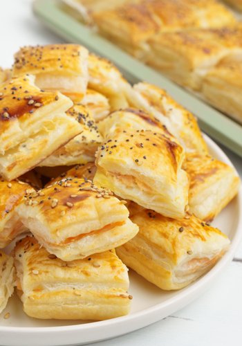 Receta Bocaditos de hojaldre con salmón