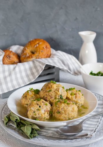 Receta Canederli (albóndigas de pan y speck)