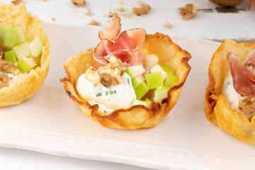 Receta Cestitas de parmesano, speck y manzana