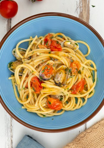 Receta Espaguetis con almejas y tomates cherry