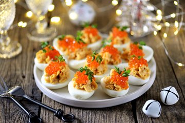 Receta Huevos rellenos con caviar